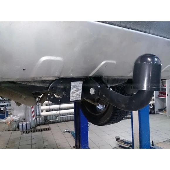 საბუქსირე IMIOLA V/020 Volvo XC70, 2007- საბუქსირე IMIOLA V/020 Volvo XC70, 2007-