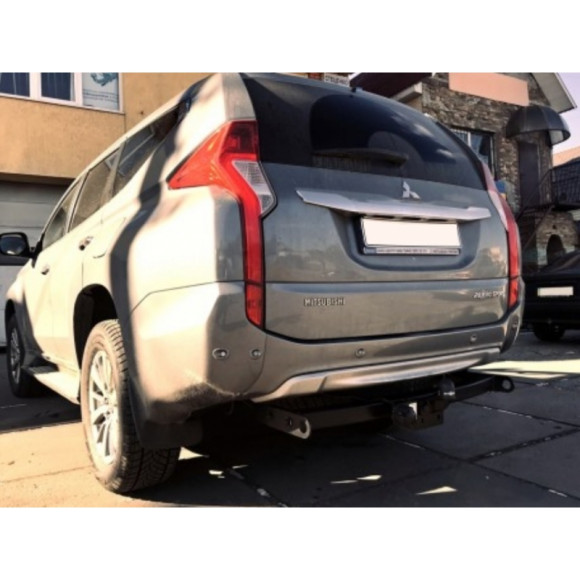 საბუქსირე IMIOLA Y/027, Pajero Sport  2008-2021 საბუქსირე IMIOLA Y/027, Pajero Sport  2008-2021