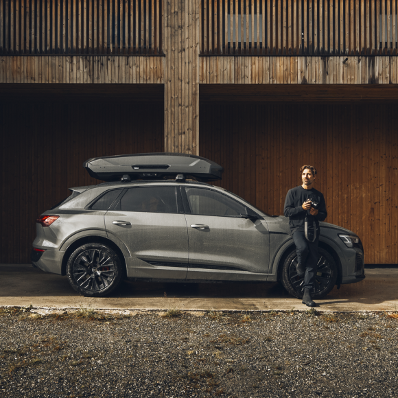 დახურული საბარგული Thule Motion 3 XL Low black glossy