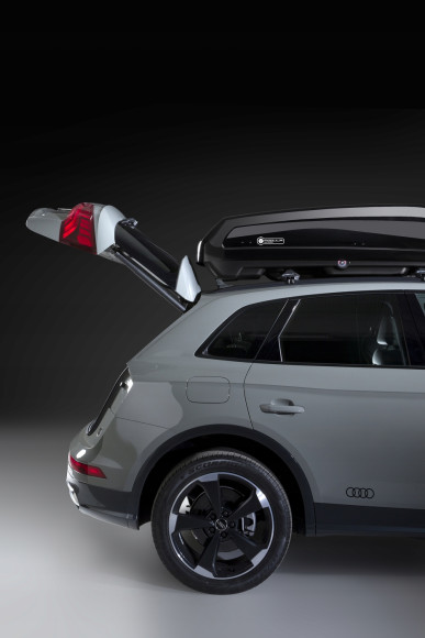 დახურული საბარგული MODULA EVO 550 Black glossy