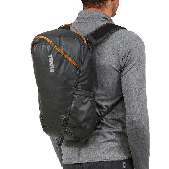 სალაშქრო ზურგჩანთა Thule Stir 18ლ, Obsidian